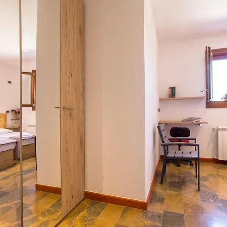Relais I Girasoli With Pool